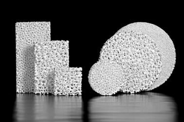 SIC Alumina Ceramic Foam Filter Casting Filtration 90 - 100% Adsorption Rate for fundery